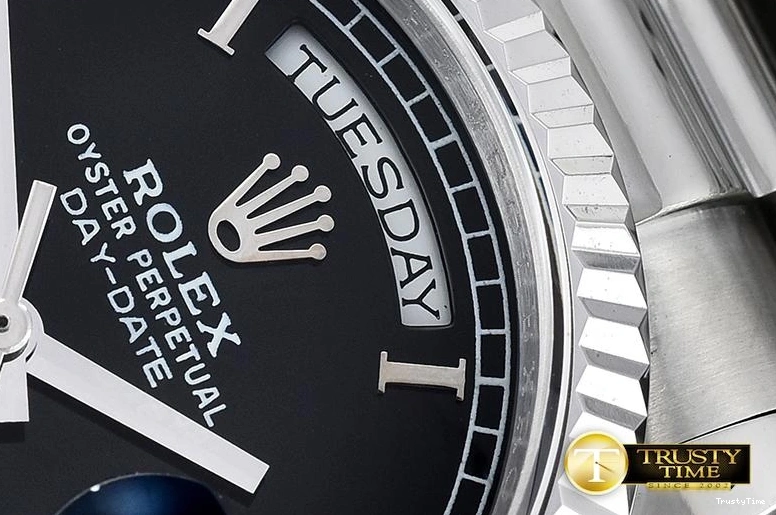 1002 RDD0215C – DayDate 36mm Affordable 686